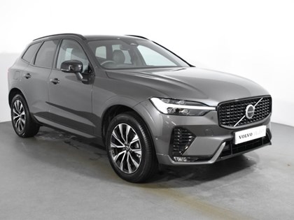 2025 (25) VOLVO XC60 2.0 B5P Plus Dark 5dr AWD Geartronic