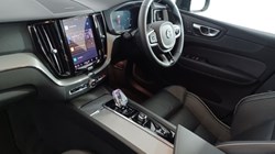 2025 (25) VOLVO XC60 2.0 B5P Plus Dark 5dr AWD Geartronic 4748766