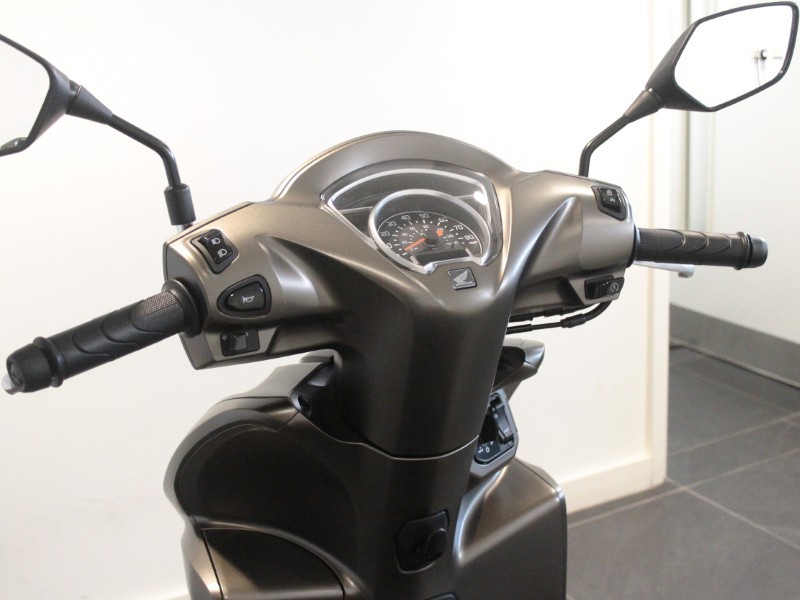  Honda Vision NSC110 5815164