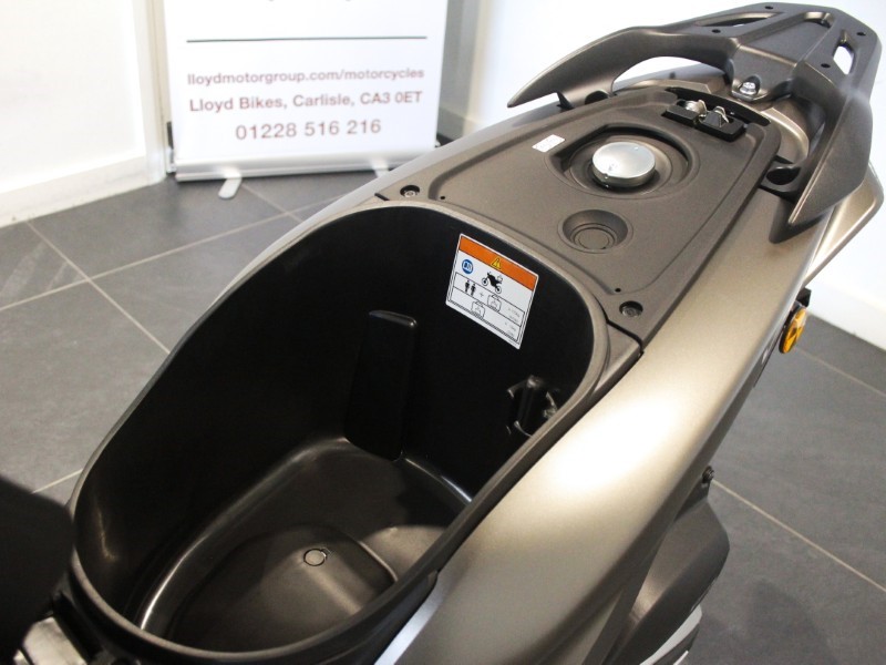  Honda Vision NSC110 5815177