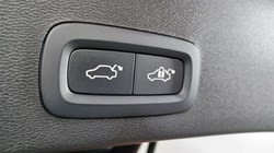 2025 (25) VOLVO XC40 2.0 B4P Ultra Dark 5dr Auto 4750781