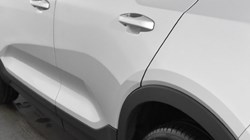 2025 (25) VOLVO XC40 2.0 B4P Ultra Dark 5dr Auto 4750807