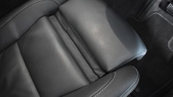 2025 (25) VOLVO XC40 2.0 B4P Ultra Dark 5dr Auto 4750803