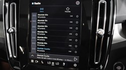 2025 (25) VOLVO XC40 2.0 B4P Ultra Dark 5dr Auto 4750789