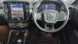 2025 (25) VOLVO XC40 2.0 B4P Ultra Dark 5dr Auto 4750770