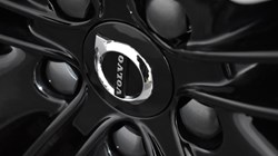 2025 (25) VOLVO XC40 2.0 B4P Ultra Dark 5dr Auto 4750811