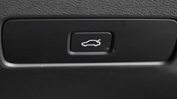 2025 (25) VOLVO XC40 2.0 B4P Ultra Dark 5dr Auto 4750796