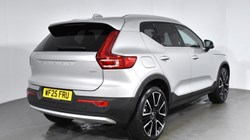 2025 (25) VOLVO XC40 2.0 B4P Ultra Dark 5dr Auto 4750756