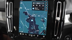 2025 (25) VOLVO XC40 2.0 B4P Ultra Dark 5dr Auto 4750788