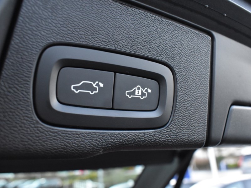 2023 (73) VOLVO XC60 2.0 B4D Plus Dark 5dr AWD Geartronic 4892252