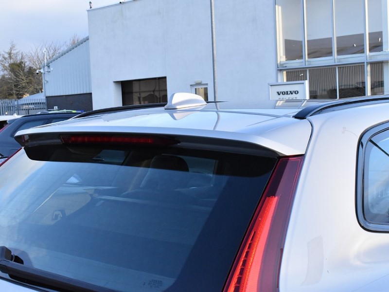 2023 (73) VOLVO XC60 2.0 B4D Plus Dark 5dr AWD Geartronic 4892262