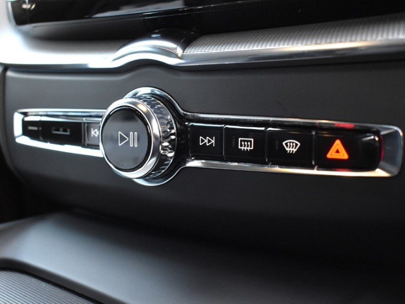 2023 (73) VOLVO XC60 2.0 B4D Plus Dark 5dr AWD Geartronic 4892222