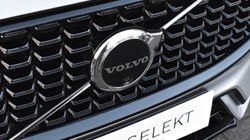 2023 (73) VOLVO XC60 2.0 B4D Plus Dark 5dr AWD Geartronic 4892265