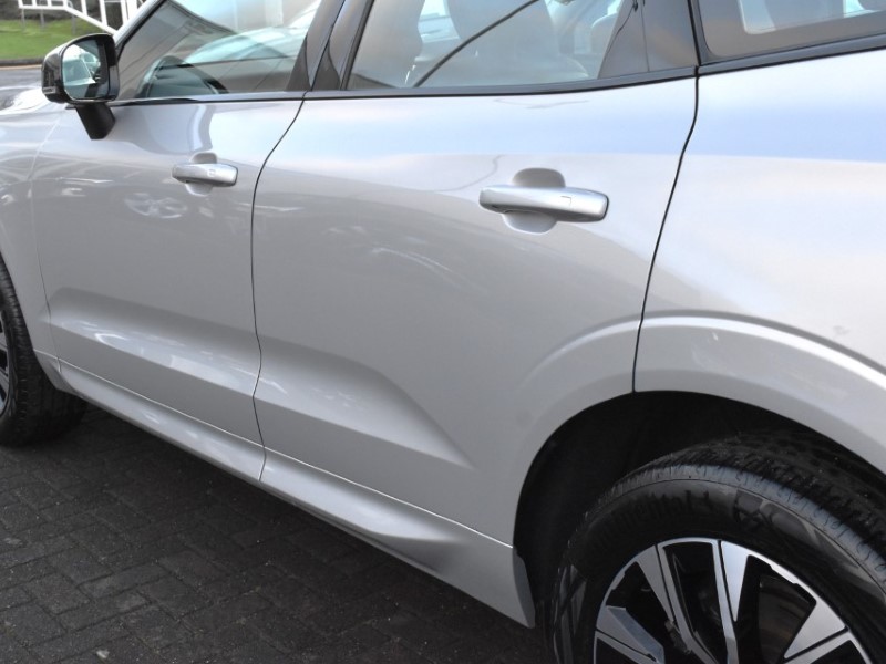 2023 (73) VOLVO XC60 2.0 B4D Plus Dark 5dr AWD Geartronic 4892258