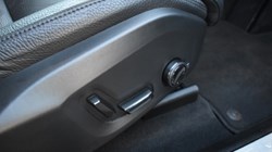 2023 (73) VOLVO XC60 2.0 B4D Plus Dark 5dr AWD Geartronic 4892233