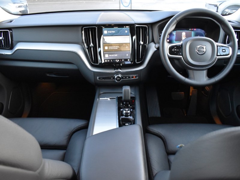 2023 (73) VOLVO XC60 2.0 B4D Plus Dark 5dr AWD Geartronic 4892243