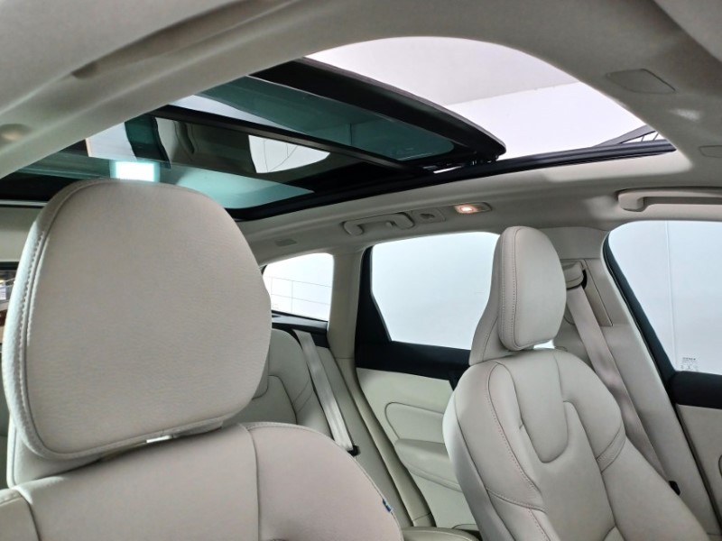 2021 (71) VOLVO XC60 2.0 T6 RC PHEV Inscription Expression 5dr AWD Auto 4757842