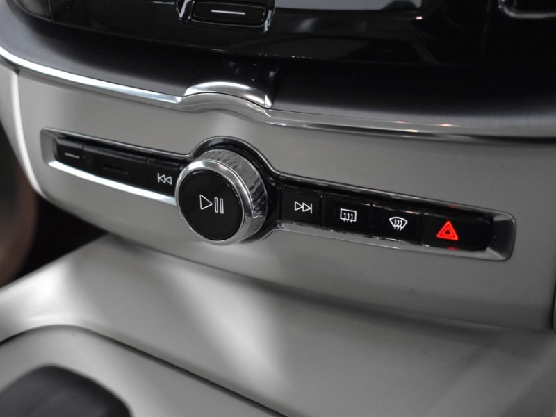 2021 (71) VOLVO XC60 2.0 T6 RC PHEV Inscription Expression 5dr AWD Auto 4757869