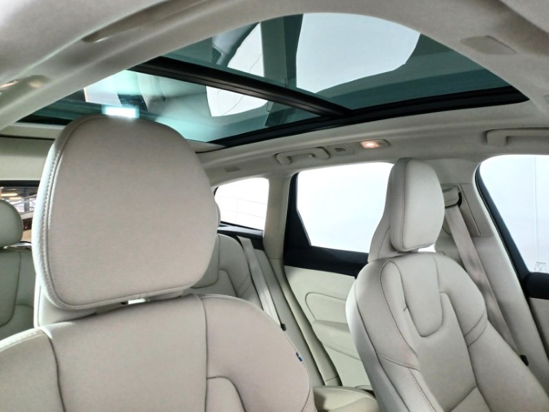 2021 (71) VOLVO XC60 2.0 T6 RC PHEV Inscription Expression 5dr AWD Auto 4757841