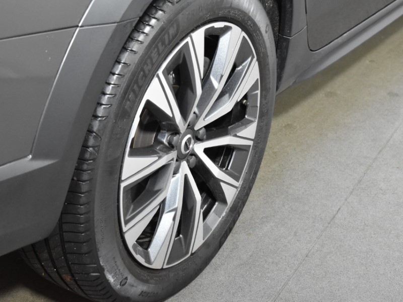 2022 (22) VOLVO V90 2.0 B5P Cross Country Plus 5dr AWD Auto 4787714