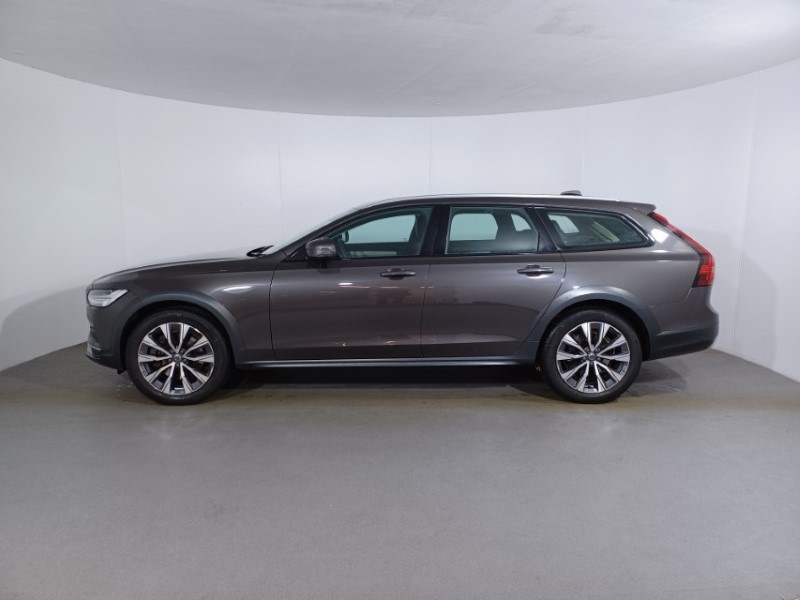 2022 (22) VOLVO V90 2.0 B5P Cross Country Plus 5dr AWD Auto 4787665
