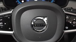 2022 (22) VOLVO V90 2.0 B5P Cross Country Plus 5dr AWD Auto 4787696