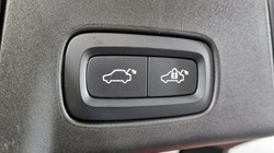 2022 (22) VOLVO V90 2.0 B5P Cross Country Plus 5dr AWD Auto 4787688