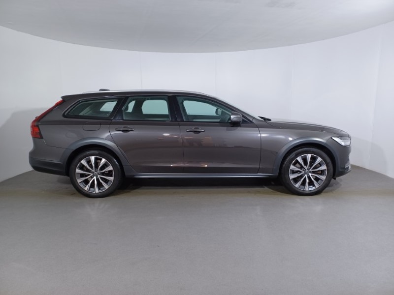 2022 (22) VOLVO V90 2.0 B5P Cross Country Plus 5dr AWD Auto 4787661