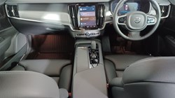 2022 (22) VOLVO V90 2.0 B5P Cross Country Plus 5dr AWD Auto 4787674