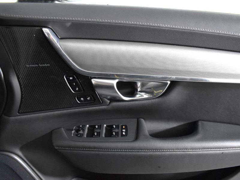 2022 (22) VOLVO V90 2.0 B5P Cross Country Plus 5dr AWD Auto 4787707