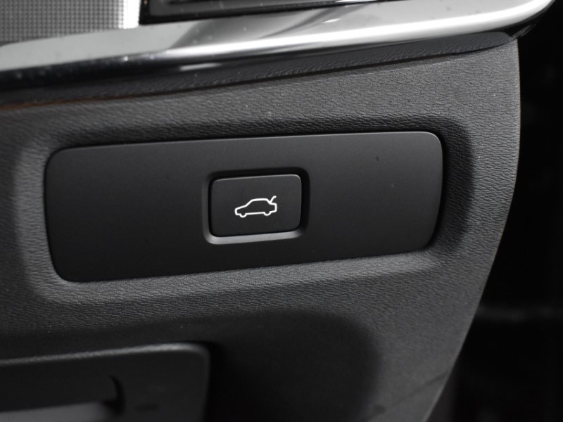 2022 (22) VOLVO V90 2.0 B5P Cross Country Plus 5dr AWD Auto 4787705