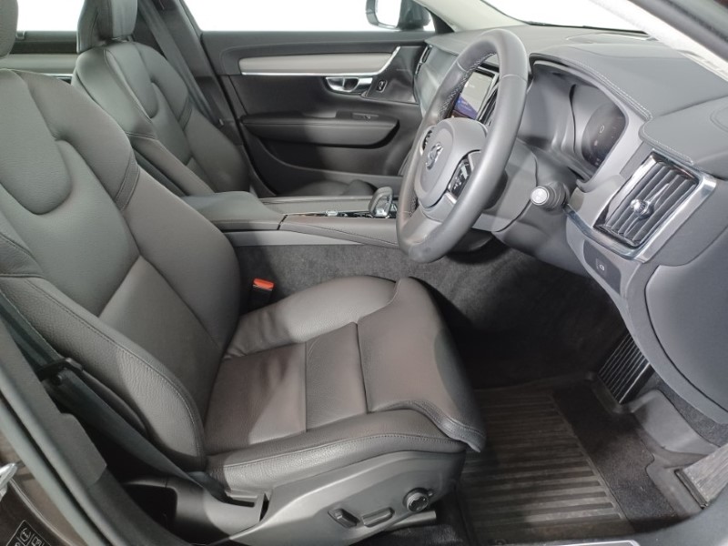 2022 (22) VOLVO V90 2.0 B5P Cross Country Plus 5dr AWD Auto 4787669