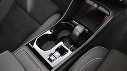 2022 (22) VOLVO XC40 2.0 B3P Plus Dark 5dr Auto 4739500