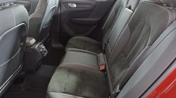 2022 (22) VOLVO XC40 2.0 B3P Plus Dark 5dr Auto 4739481