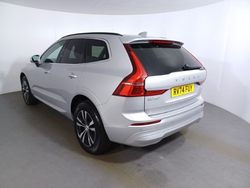 2024 (74) VOLVO XC60 2.0 B5P Core 5dr AWD Geartronic 4846220