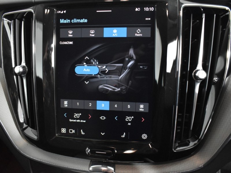 2024 (74) VOLVO XC60 2.0 B5P Core 5dr AWD Geartronic 4846242