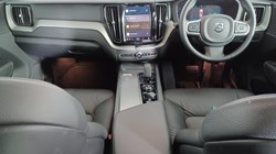 2024 (74) VOLVO XC60 2.0 B5P Core 5dr AWD Geartronic 4846226