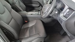 2024 (74) VOLVO XC60 2.0 B5P Core 5dr AWD Geartronic 4846222