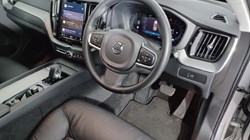 2024 (74) VOLVO XC60 2.0 B5P Core 5dr AWD Geartronic 4846221