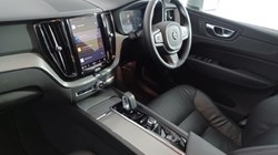 2024 (74) VOLVO XC60 2.0 B5P Core 5dr AWD Geartronic 4846228