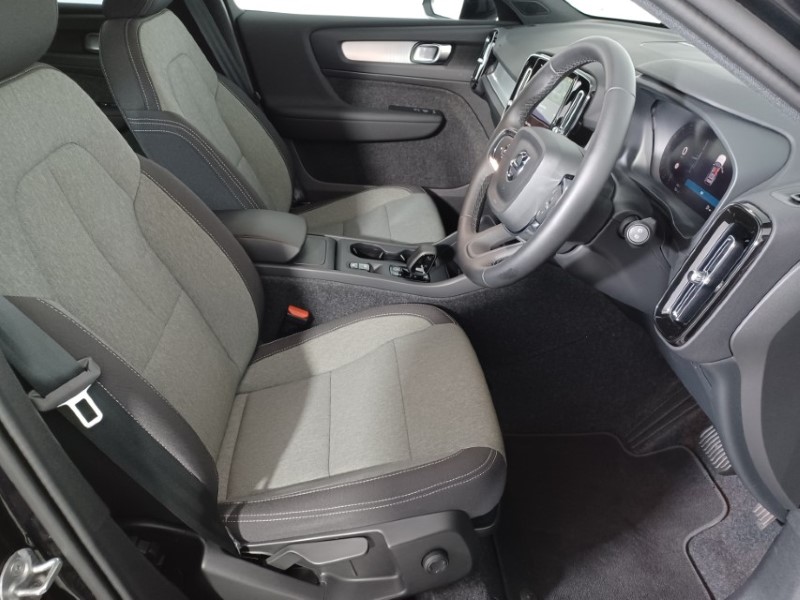 2024 (74) VOLVO XC40 2.0 B3P Core 5dr Auto 4762267