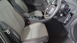 2024 (74) VOLVO XC40 2.0 B3P Core 5dr Auto 4762267