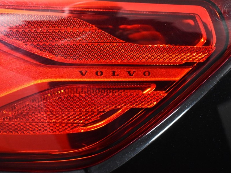 2024 (74) VOLVO XC40 2.0 B3P Core 5dr Auto 4762306