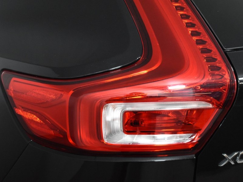 2024 (74) VOLVO XC40 2.0 B3P Core 5dr Auto 4762298