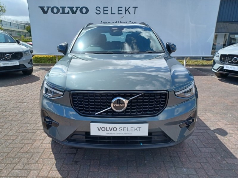 2025 (75) VOLVO XC40 2.0 B3P Plus Dark 5dr Auto 5395683