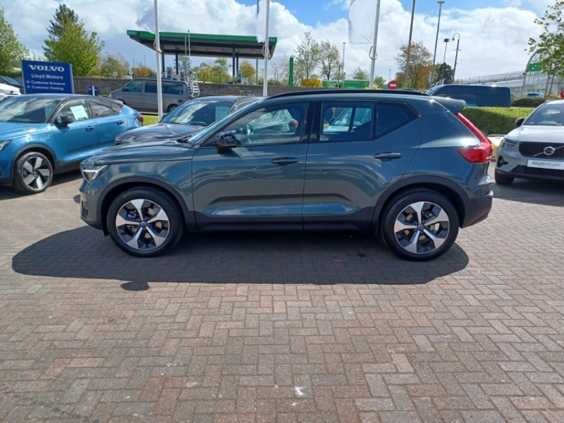 2025 (75) VOLVO XC40 2.0 B3P Plus Dark 5dr Auto 5395689