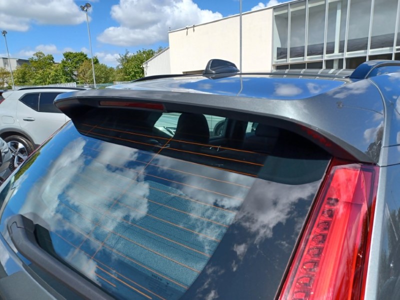 2025 (75) VOLVO XC40 2.0 B3P Plus Dark 5dr Auto 5395731