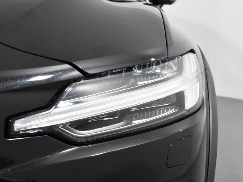 2021 (21) VOLVO V60 2.0 B5P Cross Country 5dr AWD Auto 4790490