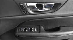 2021 (21) VOLVO V60 2.0 B5P Cross Country 5dr AWD Auto 4790482