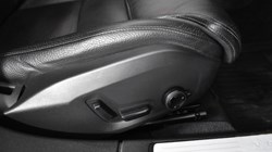 2021 (21) VOLVO V60 2.0 B5P Cross Country 5dr AWD Auto 4790484